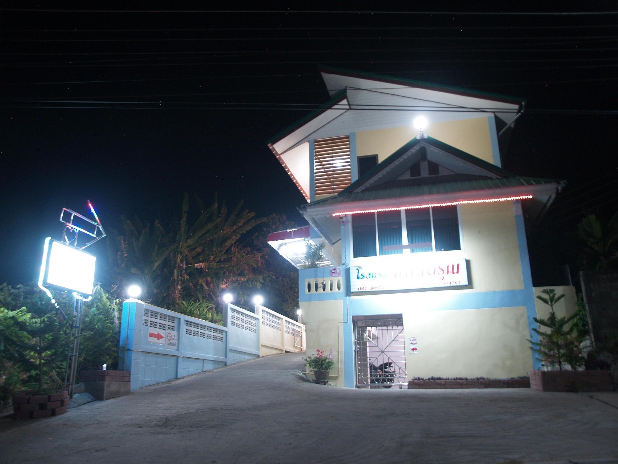 Sangaroon Hotel Pua Exteriér fotografie