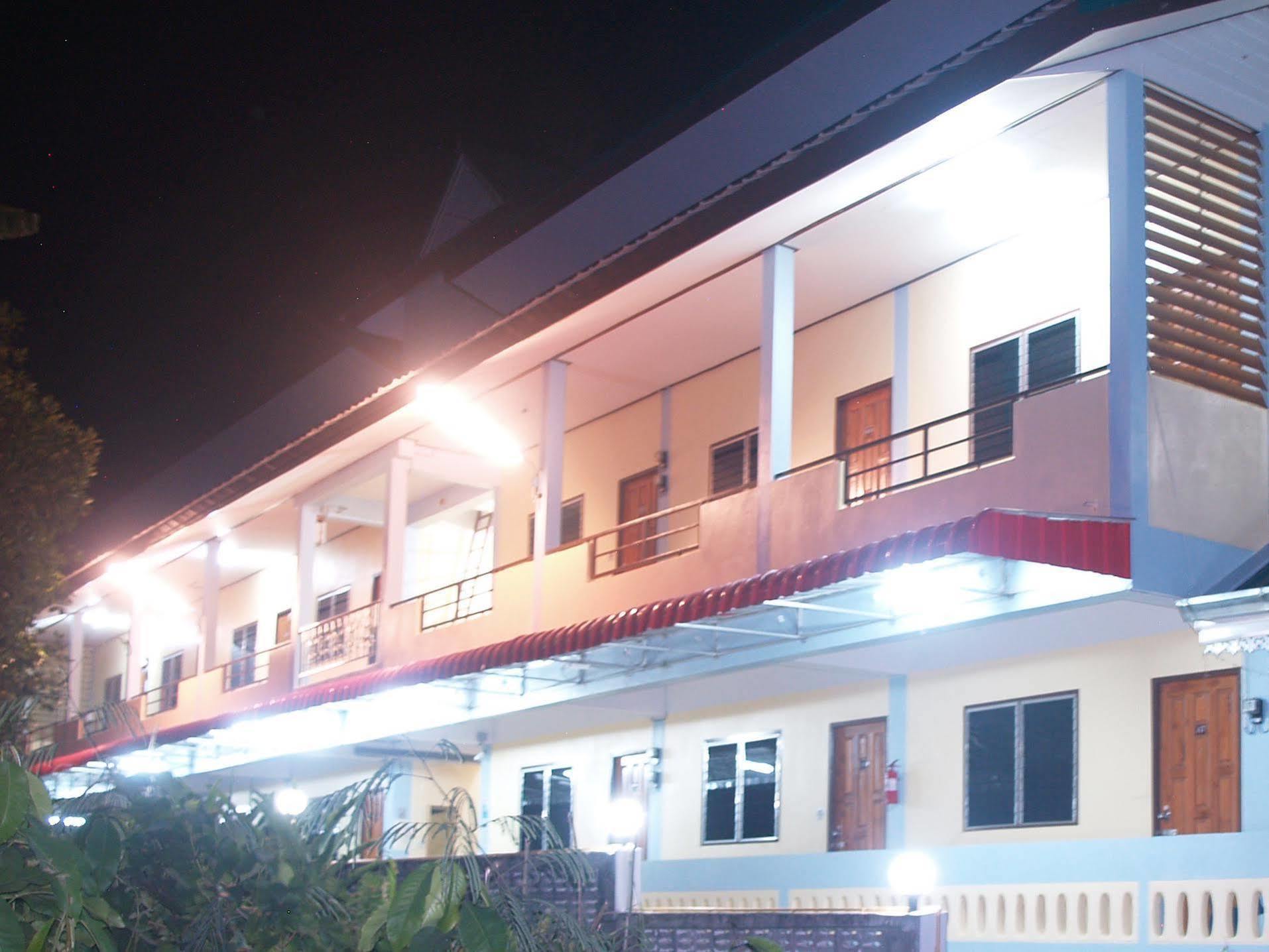Sangaroon Hotel Pua Exteriér fotografie